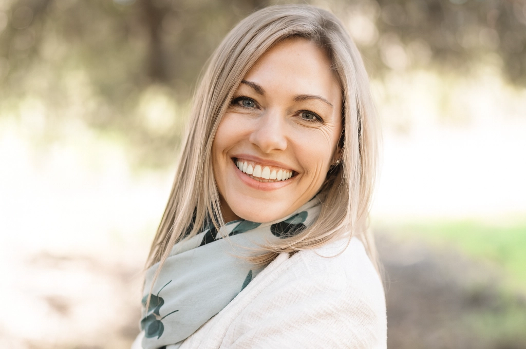 Betsy Nichols headshot